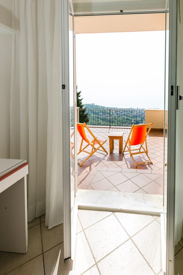 Hotel Ca' Ligure Pietra Ligure Eksteriør bilde